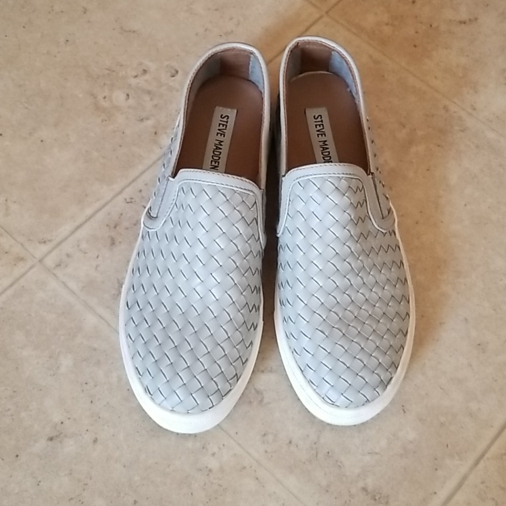 Steve Madden slip on shoes